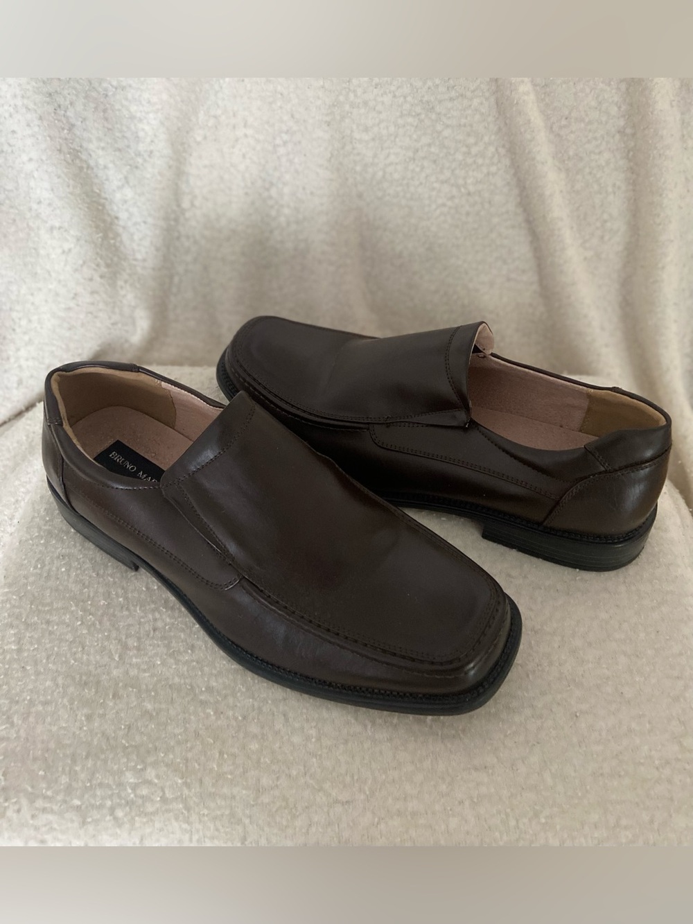 Classic Men's Slip-On Leather Loafers in Dark Brown - Picture 2 of 6